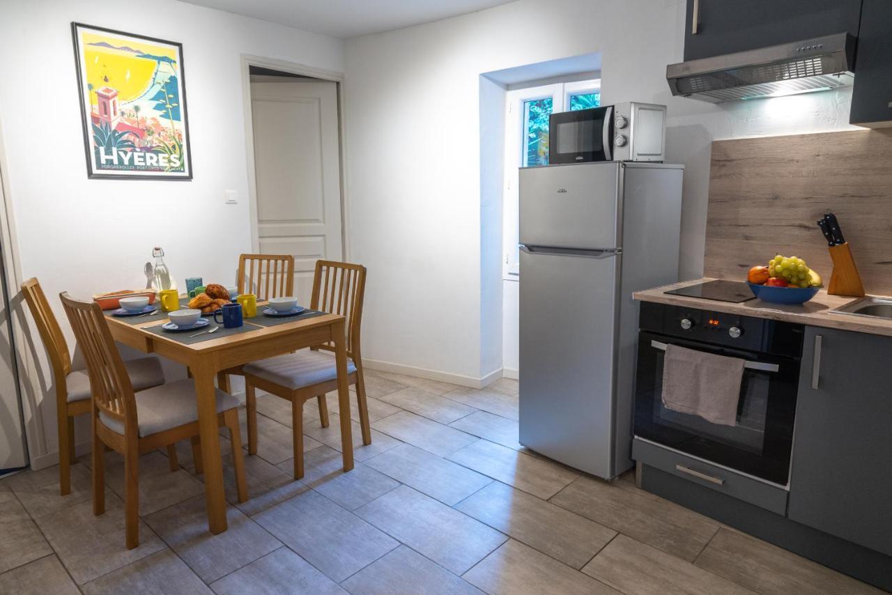 Blue Palm Apartment イエール エクステリア 写真